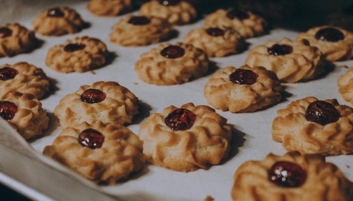 Sweet Biscuits and Chinese Biscuit Rolls: A Global Treat for Every Occasion